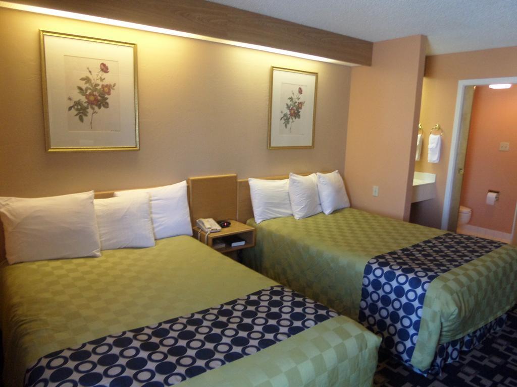 Americas Best Value Inn Роулинс Экстерьер фото
