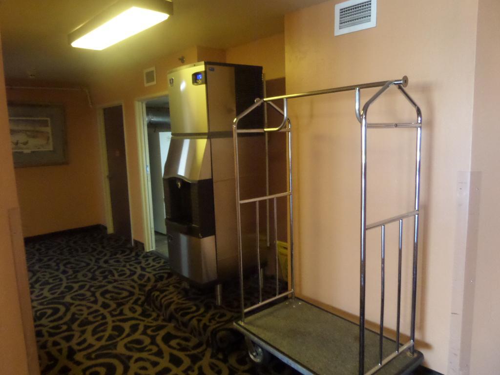 Americas Best Value Inn Роулинс Экстерьер фото